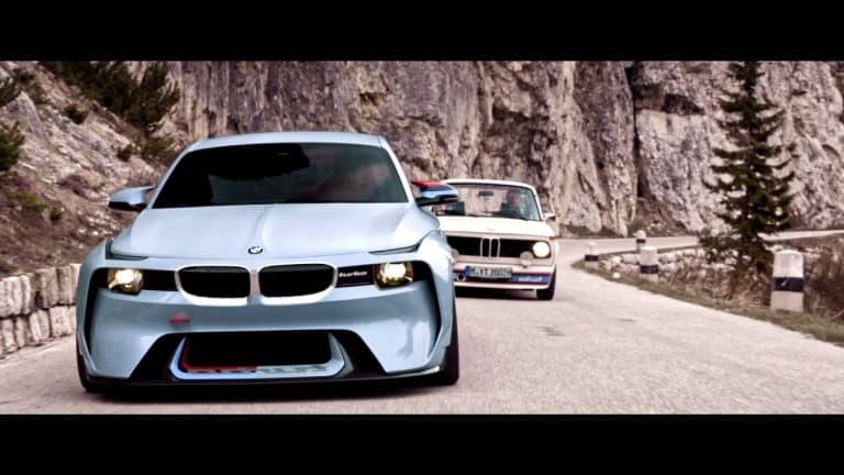 Quand la BMW 2002 Hommage valorise son précédent
