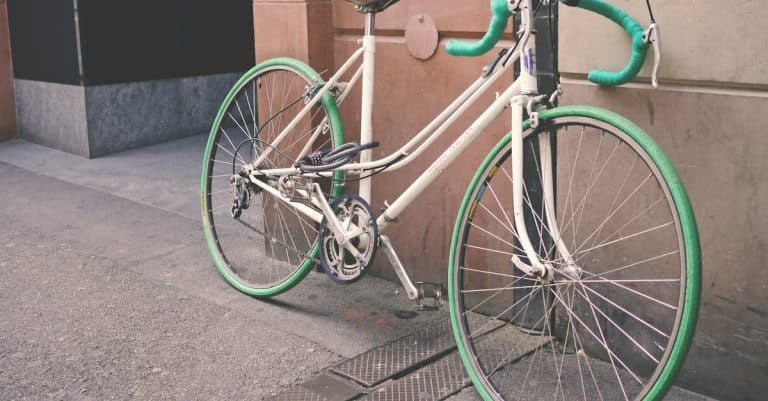 La mobilité durable : un défi pour le sport auto ?
