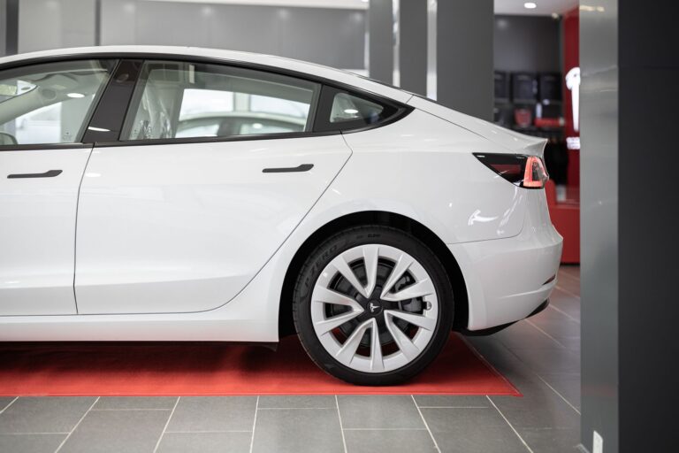 Quelles voitures offrent la meilleure empreinte environnementale dans notre comparatif d&rsquo;essais auto ?