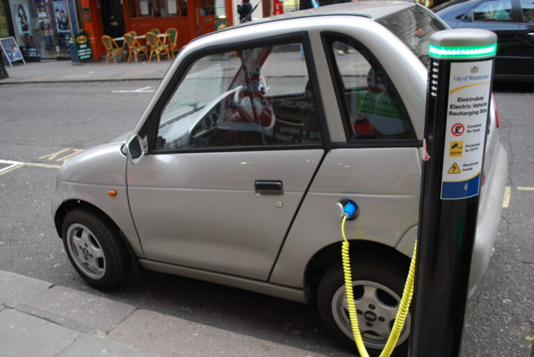 Une voiture électrique n’a pas forcément un meilleur bilan dès le départ